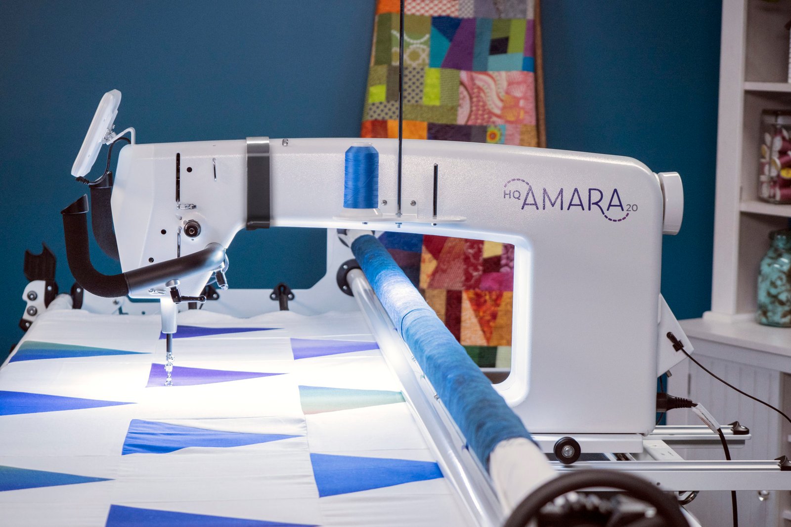 Handiquilter-lyon-mcp-amara-scaled-2.jpg