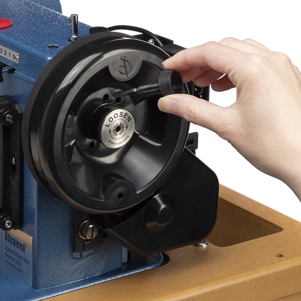 Sailrite-Ultrafeed-LSZ-1-BASIC-220V-Walking-Foot-Sewing-Machine_15.jpg